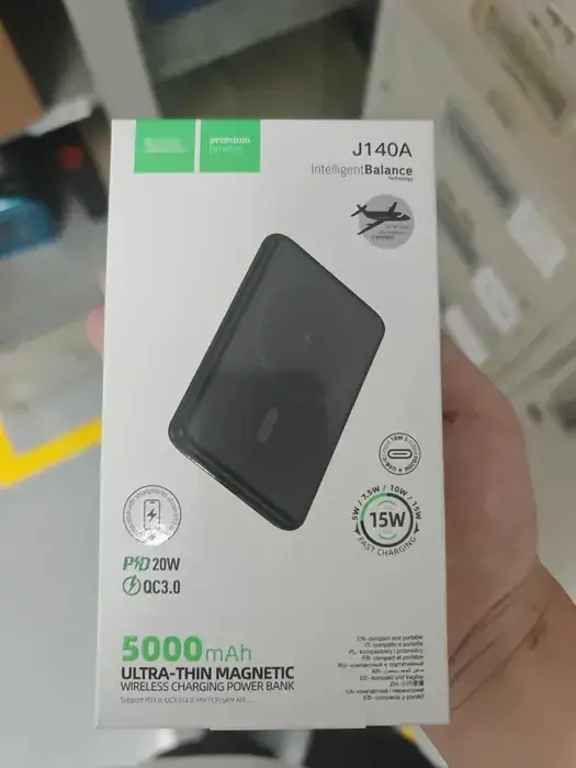 HOCO J140A 5000mAh retail box, brand mark masked