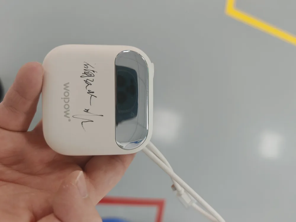 WOPOW SQ63 10000mAh 22.5W dual-cable power bank case study